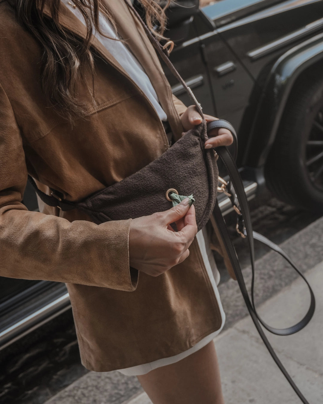 Chocolate | Bouclé Walking Bag